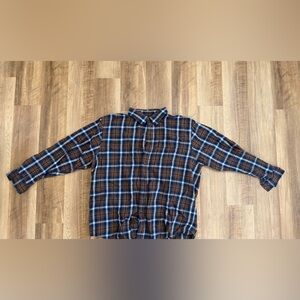 Casual Men's Plaid Shirt in Blue and Brown